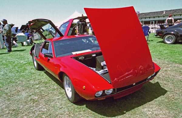 67-3a b04-50-29b) 1969 DeTomaso Mangusta.jpg